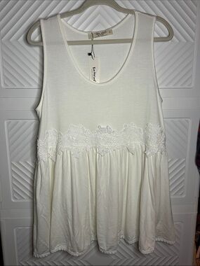 Three Bird Nest Cream Lace-Trim Sleeveless Tunic
